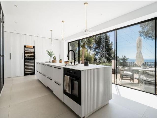 Villa en Venta en Benahavís, Málaga