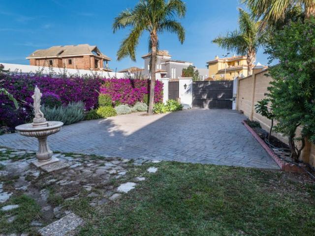 Villa en venta en Benalmádena Málaga
