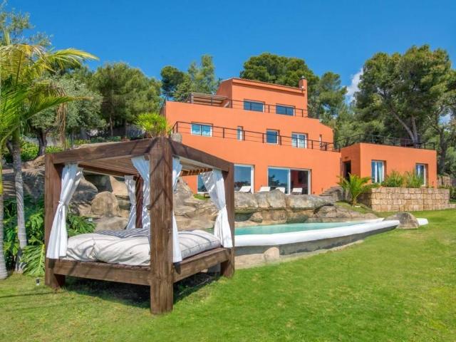 Villa en venta en Benalmádena Málaga