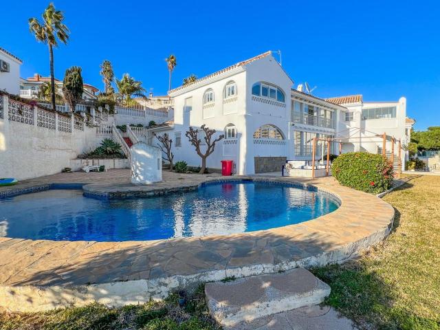 Villa en venta en Benalmádena Málaga