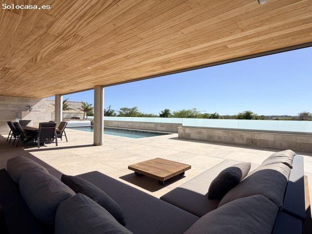Villa en Venta en Benijófar, Alicante
