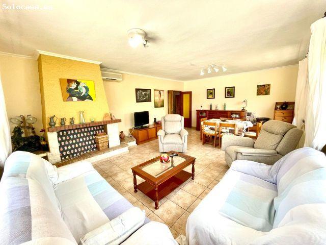 Villa en Venta en Benijófar, Alicante