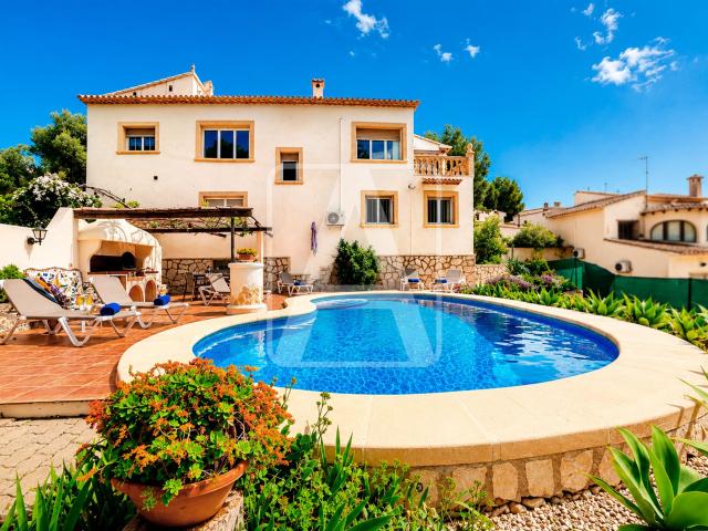 Villa en venta en Benissa, en San Jaime junto a Moraira, s. 345m² Benissa