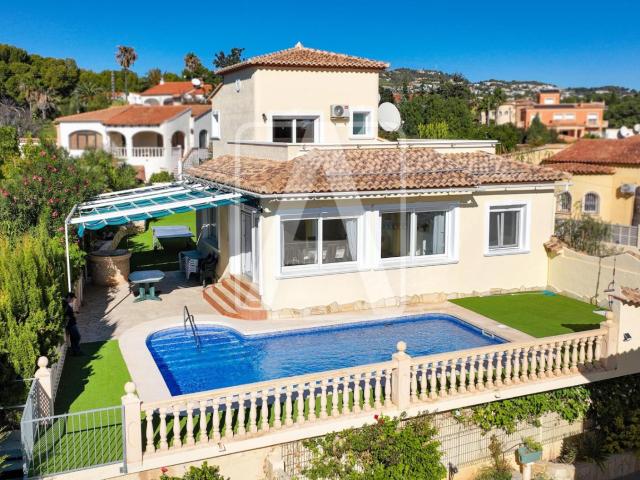 Villa en venta en Calpe, en urbanización Costeres, situada e. 200m² Calpe Calp