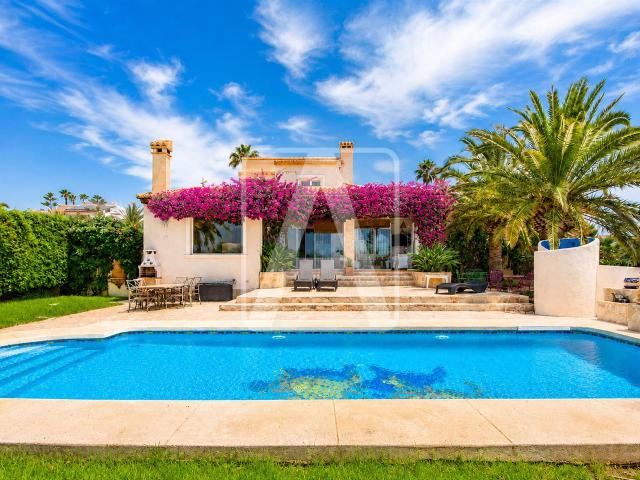 Villa en venta en Calpe, en la urbanización Buenavista, situ. 276m² Calpe Calp
