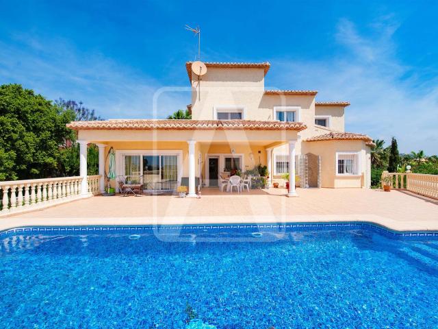 Villa en venta en Calpe, en la urbanización Garduix. Esta vi. 305m² Calpe Calp