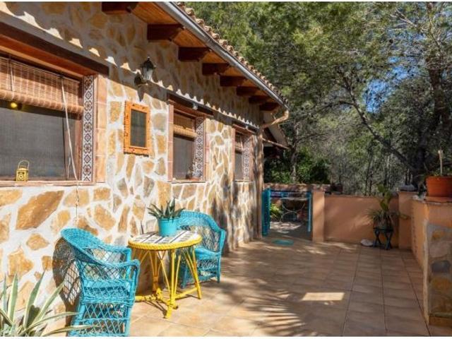 Villa en Venta en Castell de Castells, Alicante