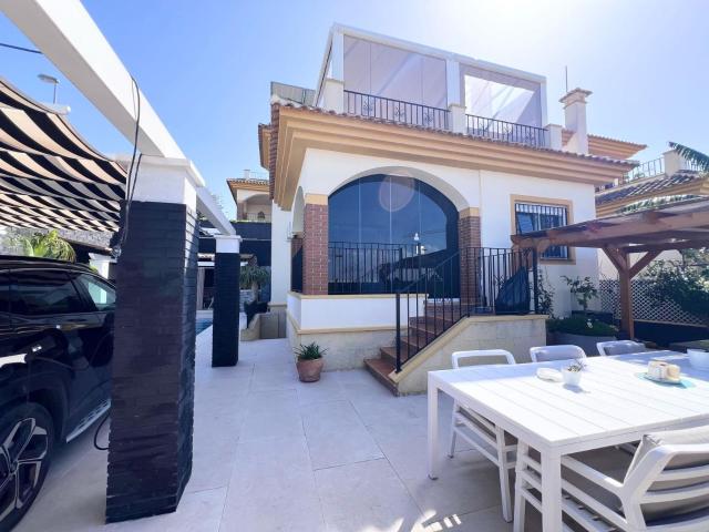 Villa en venta en Ciudad Quesada Alicante