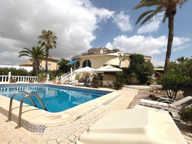 Villa en venta en Ciudad Quesada Alicante