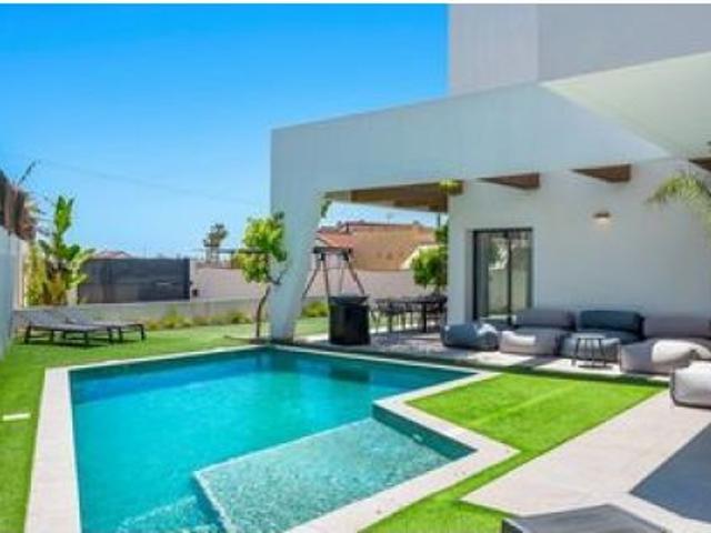 villa en Venta en Ciudad Quesada. ETRV T9217