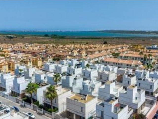 villa en Venta en Ciudad Quesada. ETRV T9374