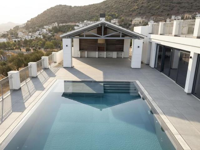Villa en venta en Coín Málaga