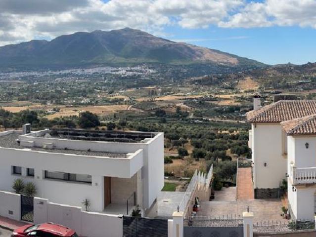 Villa en venta en Coín Málaga