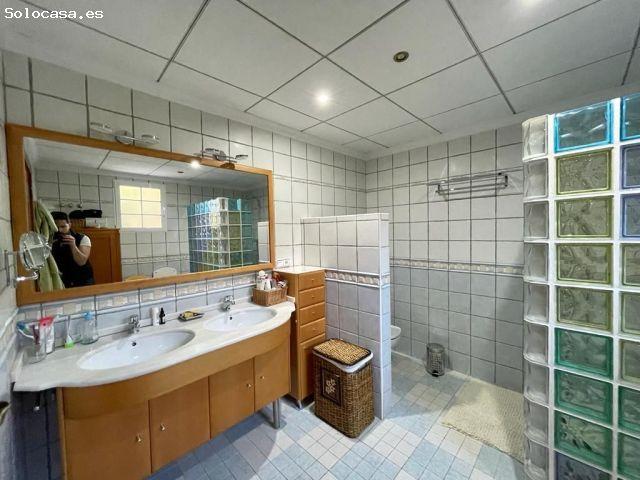 Villa en Venta en Crevillente, Alicante
