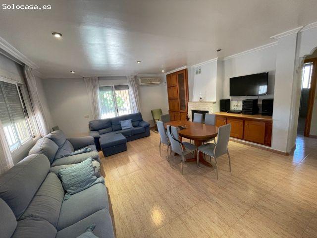 Villa en Venta en Crevillente, Alicante