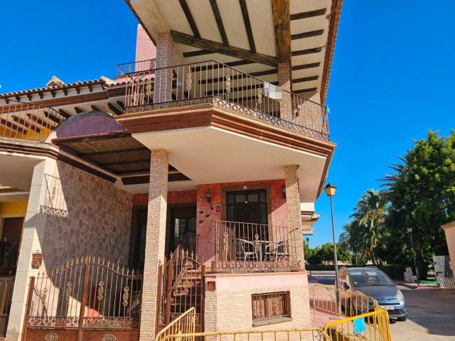 Villa en venta en Daya Nueva Alicante