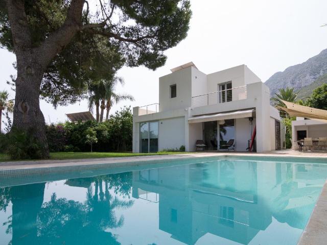 Villa en venta en Dénia Alicante