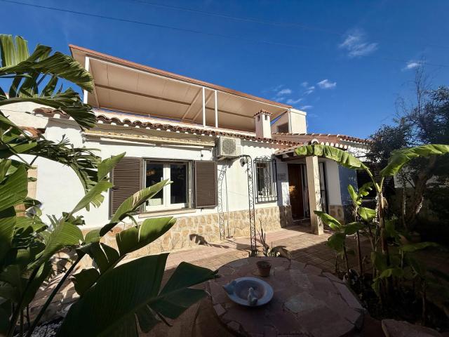 Villa en venta en Dénia Alicante
