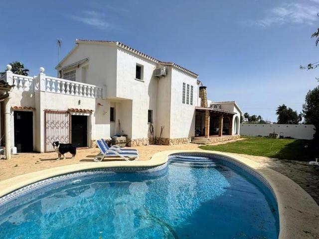 Villa en venta en Dénia Alicante
