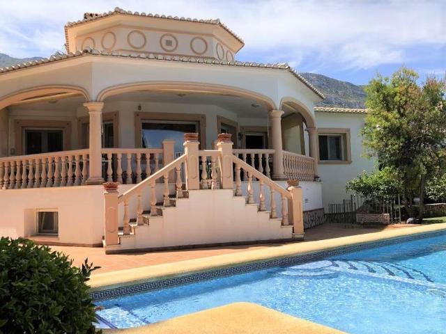 Villa en venta en Dénia Alicante