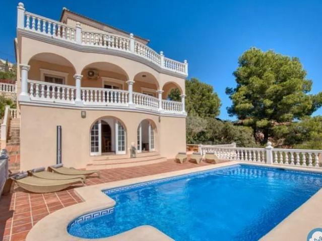 Villa en venta en Dénia Alicante