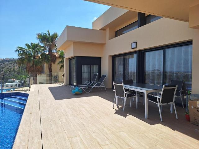 Villa en venta en Dénia Alicante