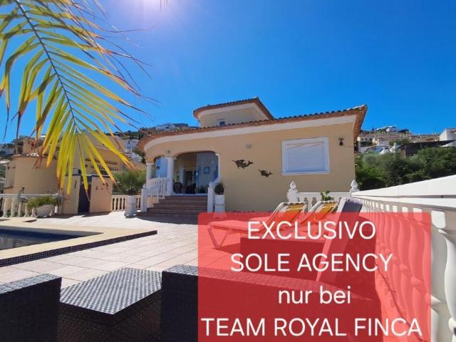 Villa en venta en El Ràfol d'Almúnia Alicante