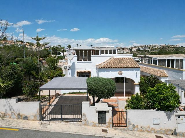 Villa en venta en Elche Alicante