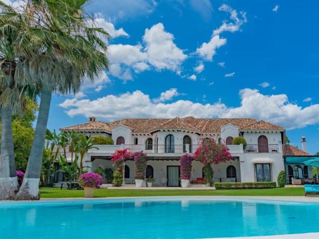 Villa en venta en Estepona Málaga