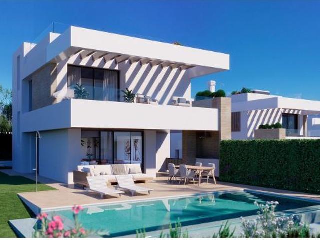 Villa en Venta en Estepona, Málaga