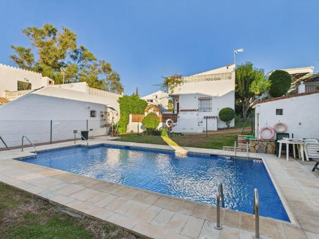 Villa en venta en Estepona Málaga