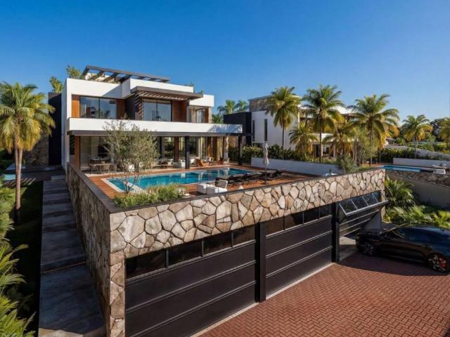 Villa en venta en Estepona Málaga