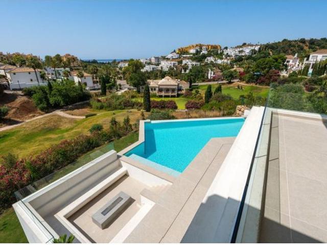 Villa en Venta en Estepona, Málaga