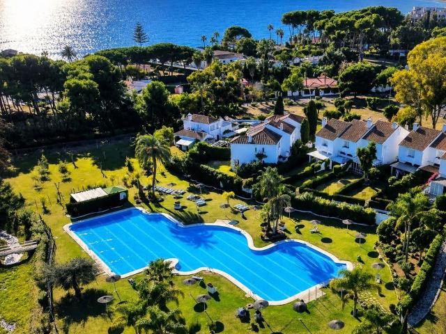 Villa en venta en Estepona Málaga