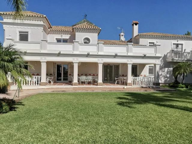 Villa en venta en Estepona Málaga