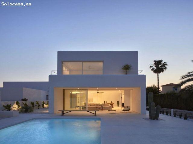 Villa en Venta en Estepona, Málaga