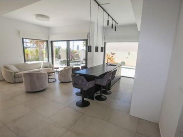 villa en Venta en Finestrat. FTBS T4554