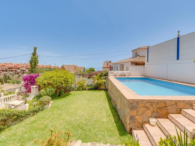 Villa en venta en Fuengirola Málaga