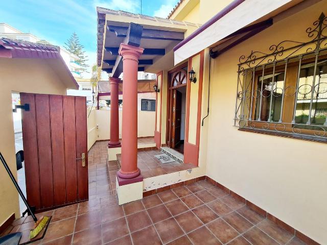 Villa en venta en Fuengirola Málaga
