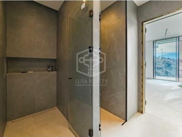 villa en Venta en Guia De Isora. UEBZ T1579