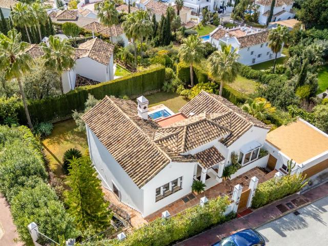 Villa en venta en Istán Málaga