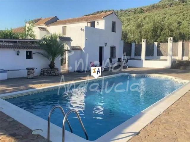 Villa en venta en Iznájar Córdoba