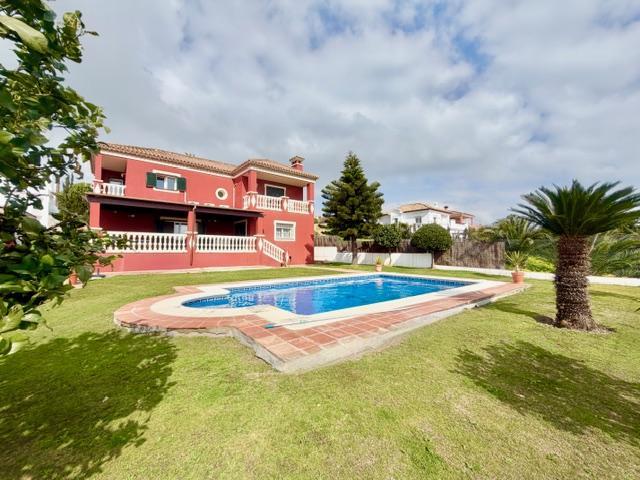 Villa en venta en La Alcaidesa Cádiz