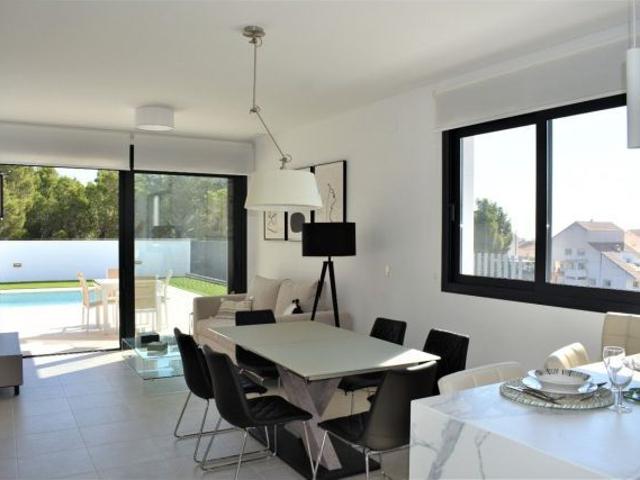 Villa en Venta en la Nucia, Alicante