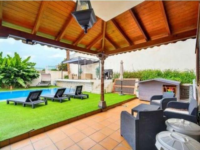 villa en Venta en La Orotava. UEBZ T1606