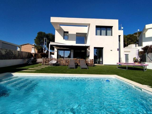 Villa en venta en L'Ametlla de Mar Tarragona