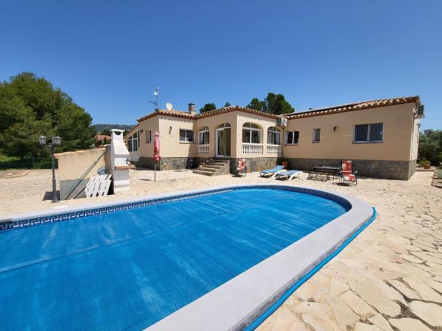 Villa en venta en L'Ametlla de Mar Tarragona