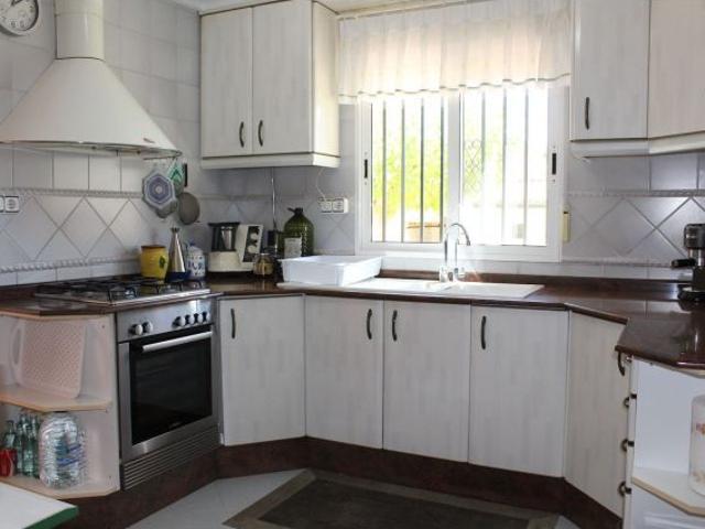 Villa en Venta en LEliana, Valencia