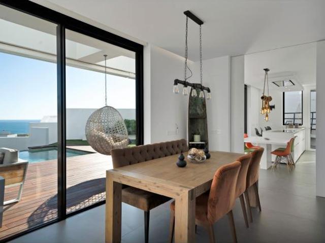 Villa en Venta en Málaga del Fresno, Málaga