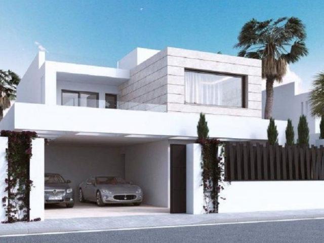 Villa en venta en Marbella Golden Mile, Marbella con 6 dormi. 475m² Marbella